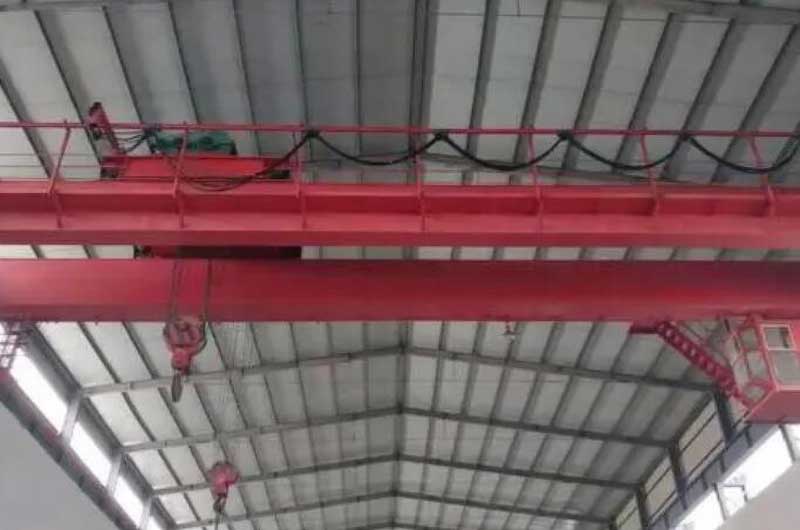 新型歐標(biāo)葫蘆雙梁起重機(jī)