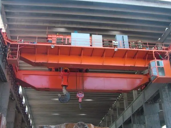 起重運輸類設(shè)備的維護保養(yǎng)和故障排除方法有何異同？